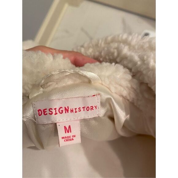 Design History Girls Shearling zip jacket size medium - Picture 3 of 7